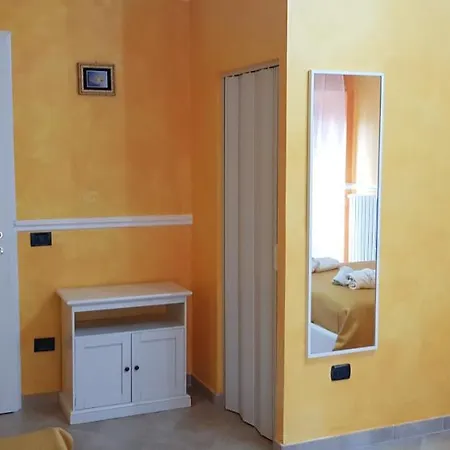Del Corso Vittorio Panzió *